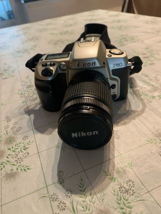 Cámara de fotos Nikon F60