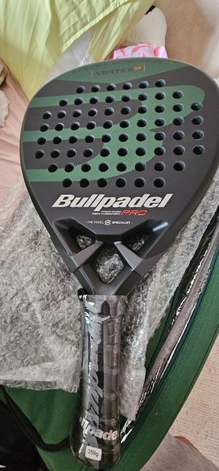 Pala de pádel Bullpadel Vertex 2 359g + bolsa y ac