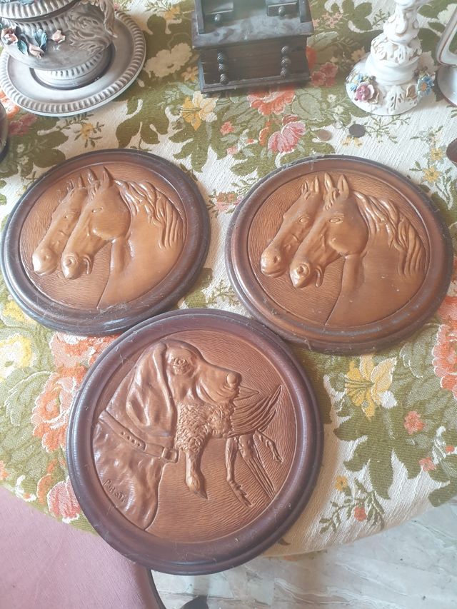 3 Quadri Vintage Rilievo Cavalli e Cane