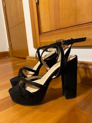 Tacones Negros Fórmula Joven Talla 38