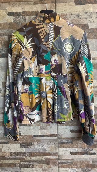 Chaqueta Zara floral