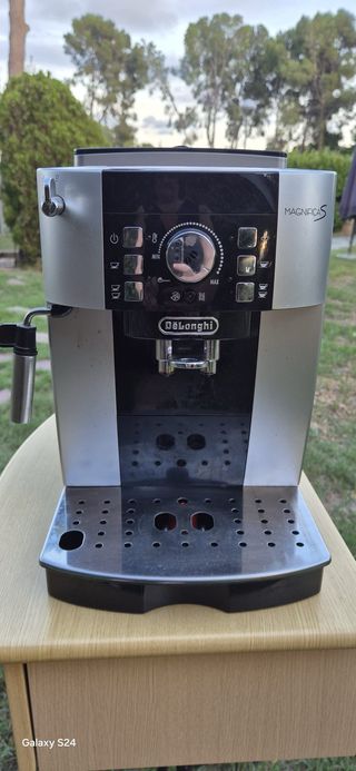 Cafetera DeLonghi Magnifica S