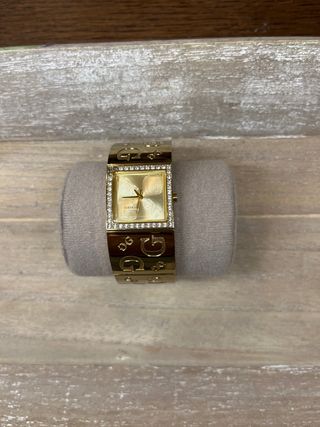 Reloj Guess Mujer Dorado Modelo 180340L1