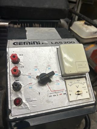 Generador de luz y soldador eléctrico
