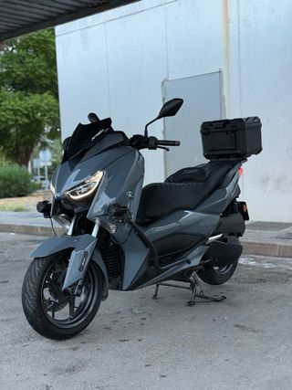 Yamaha XMAX 300