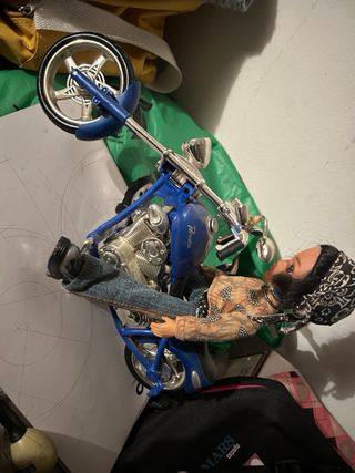 Moto Bratz + muñeco