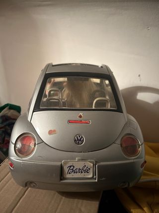 Coche Barbie Volkswagen Escarabajo + Barbie muñeca