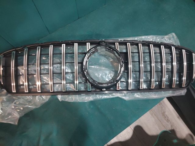 Parrilla Delantera Mercedes GLC X253 2015-2019