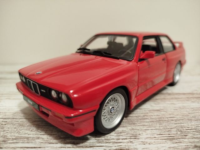 BMW M3  1/24
