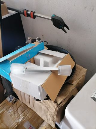 Lámparas LED empotrables y muebles de baño