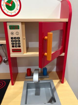 Cocinita de madera para niños