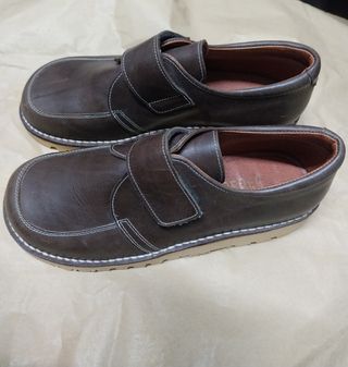 Zapatos Mocasín Marrones con Velcro