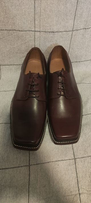 Zapatos de piel marrones