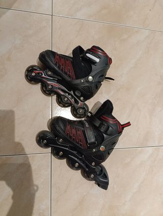 Patines en línea negros y rojos con luces talla 25