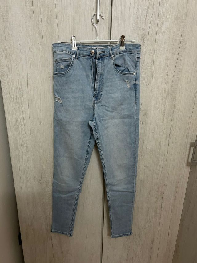 Jeans donna vita alta strappati