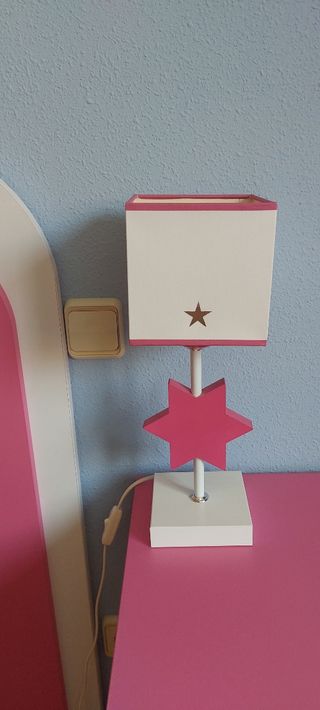 Cabecero y mesita de noche infantil