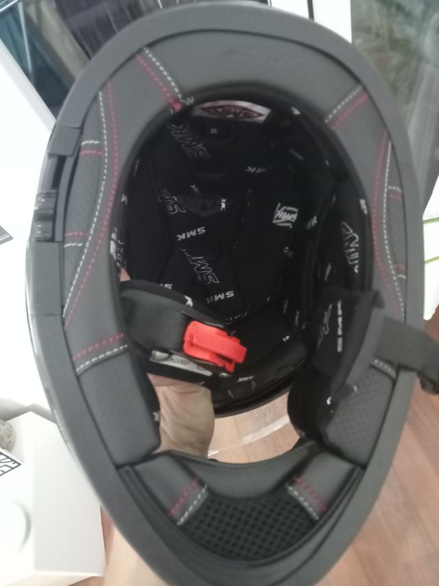 Casco SMK Integral Typhoon Negro Brillante XL