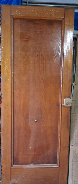 Puerta antigua madera maciza