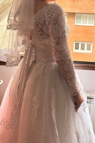 Vestido de Novia Princesa Talla M regulable . 