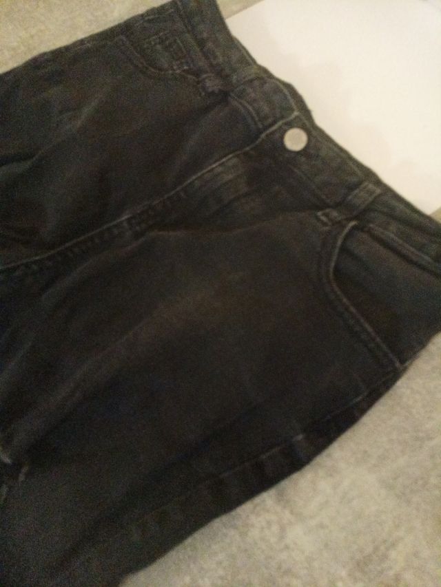 Pantalones vaqueros negros rotos 12Y