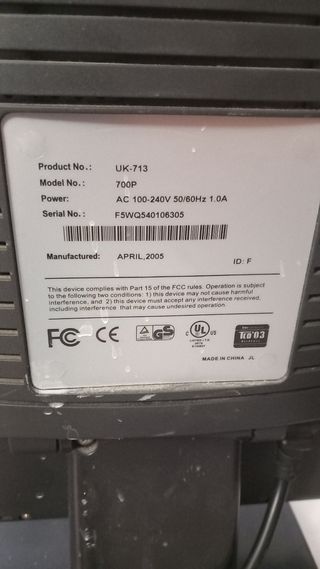 Monitor PC con cables