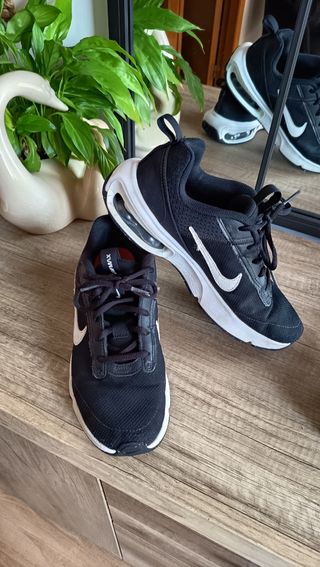 Zapatillas Nike Air Negras