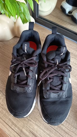 Zapatillas Nike Air Negras