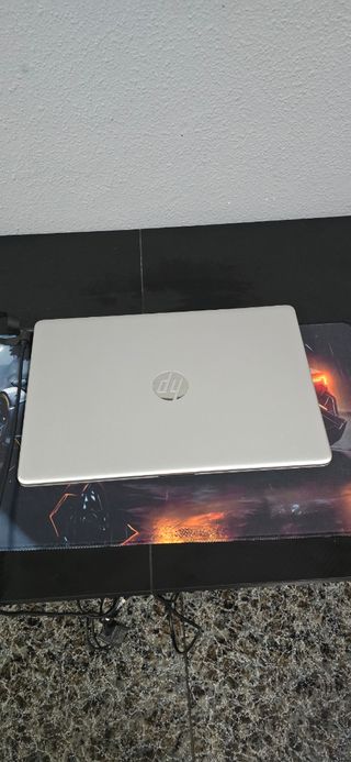HP 15s Laptop - Plata