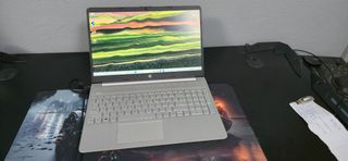 HP 15s Laptop - Plata