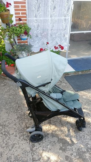 Silla de paseo Joie color verde
