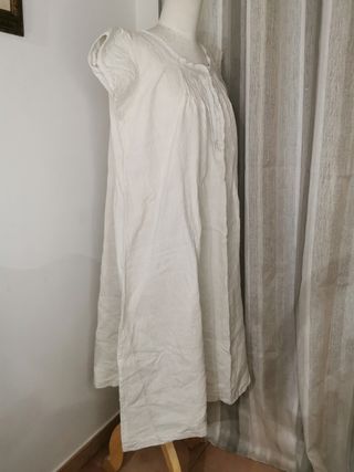 Camisón de lino crudo