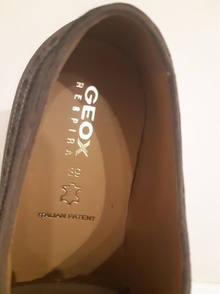 Scarpe donna Geox marroni con lacci