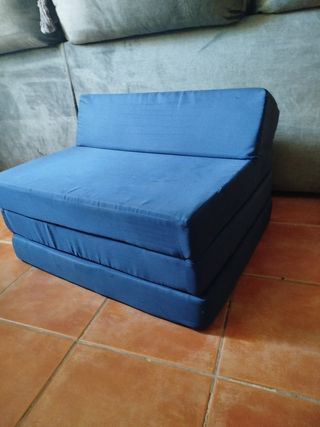 Sofá cama plegable azul
