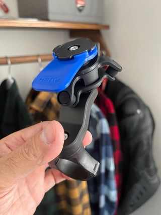 Soporte móvil bici amortiguador Quad Lock