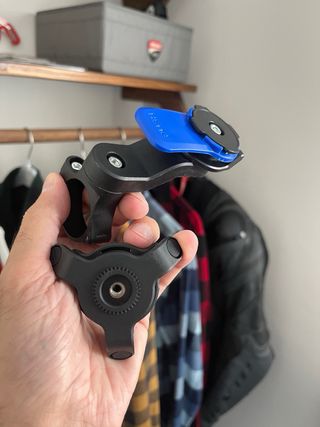 Soporte móvil bici amortiguador Quad Lock