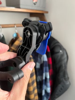 Soporte móvil bici amortiguador Quad Lock