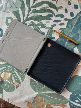 Cover nera per Kobo Libra H2O Kindle