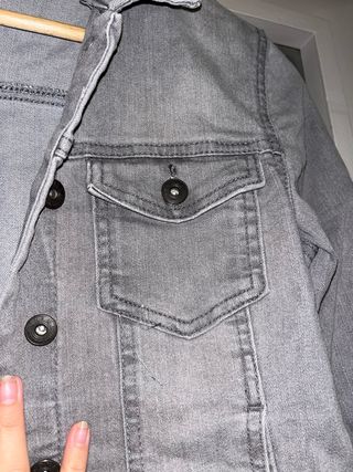 Chaqueta vaquera gris