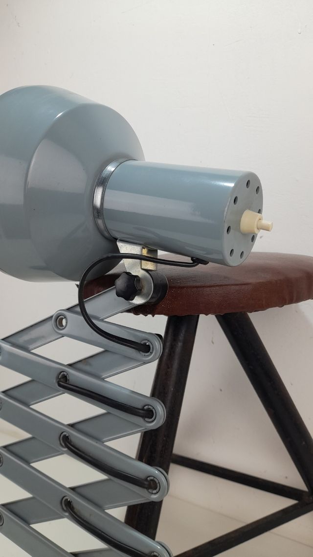 Lampada pantografo vintage grigio