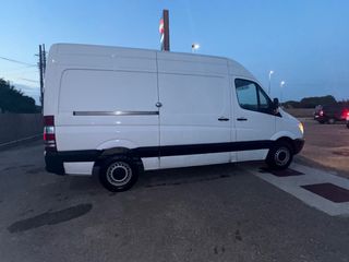 Mercedes-Benz Sprinter 2011