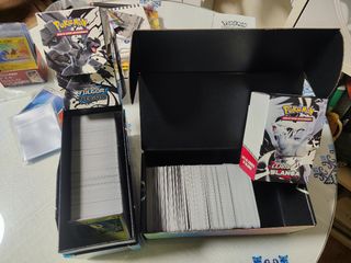 Lote Pokémon Fulgor Negro y Llama Blanca