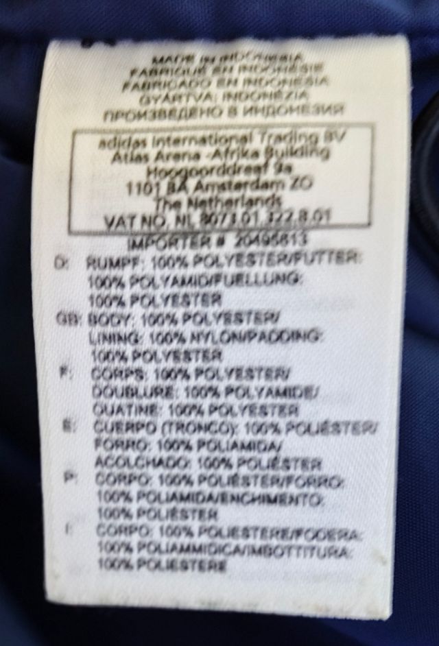 Reebok abrigo acolchado. Leer..