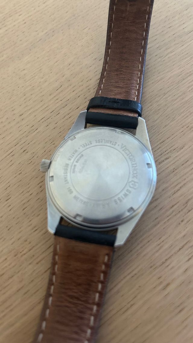 Reloj Victorinox Garrison 26028CB