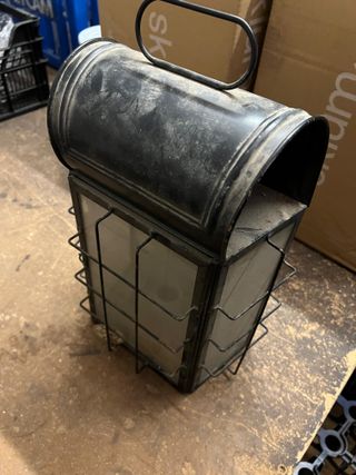 Farolillo de barco metálico negro