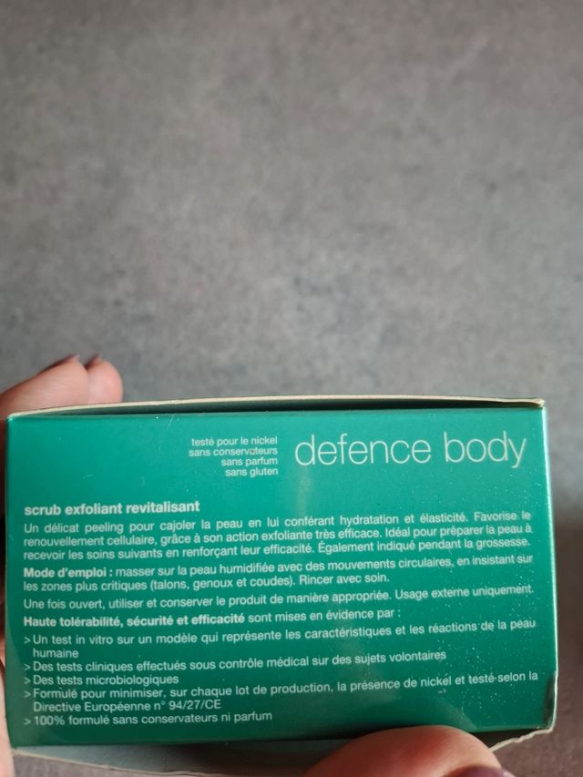 Bionike Defence Body Scrub 200ml Nuovo