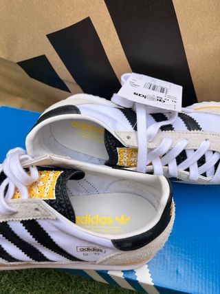 Adidas SL 72