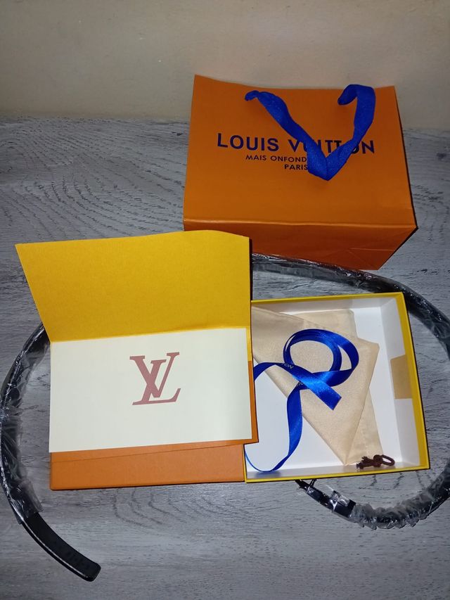 Cinturón Louis Vuitton Negro