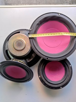 Altavoces coche negros y rosas 2 grandes y 2 peque