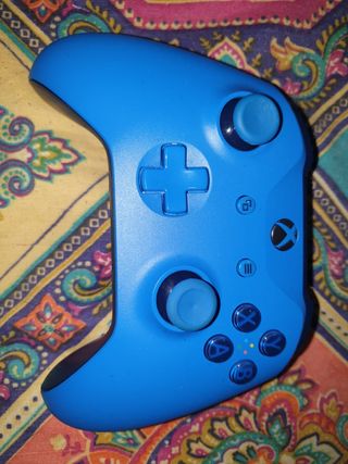 Xbox One S 1TB Blanca con Mando Azul
