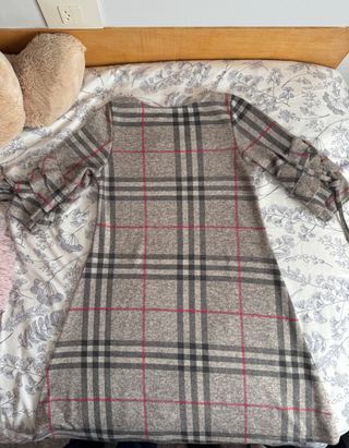 Vestido de cuadros beige y gris